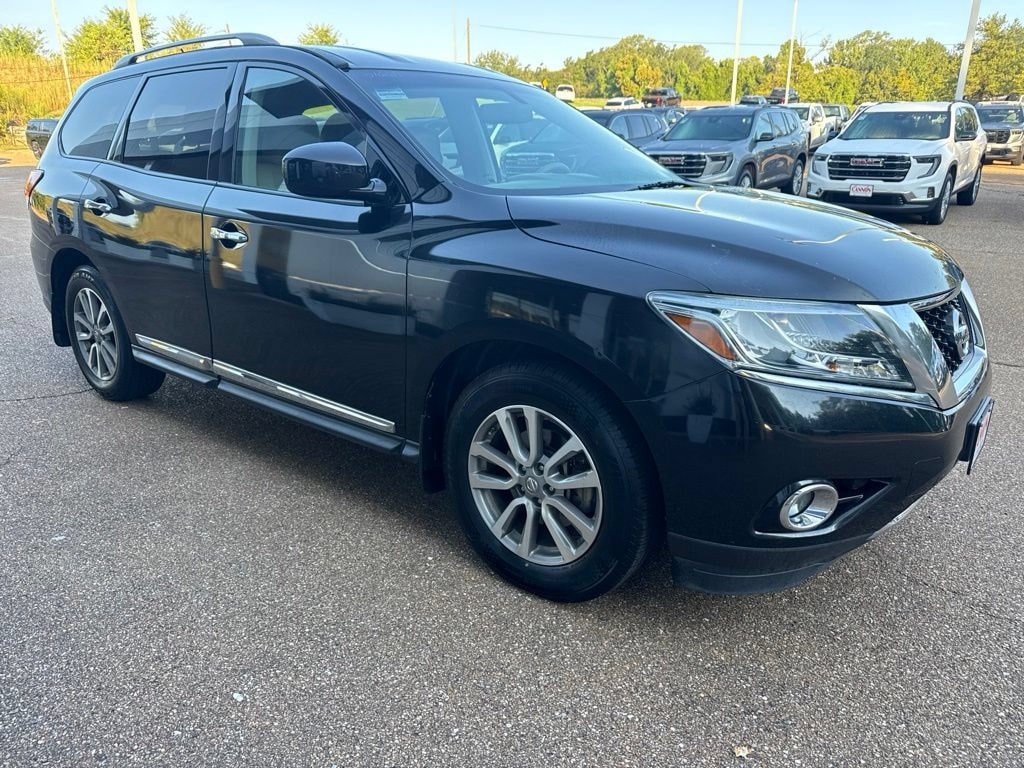 Used 2015 Nissan Pathfinder SL