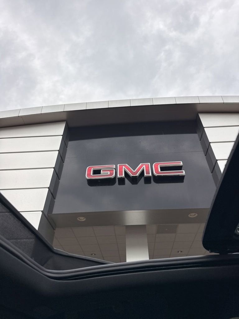 2026 GMC Acadia Denali - Photo 62