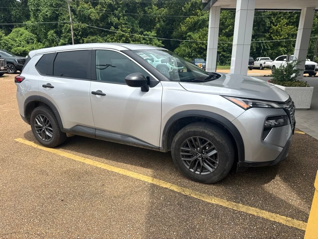 Used 2024 Nissan Rogue S