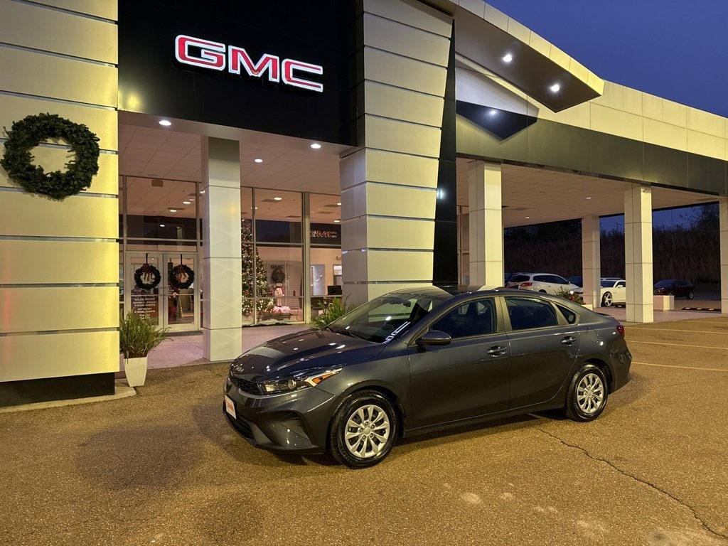 2024 Kia Forte LX's photo