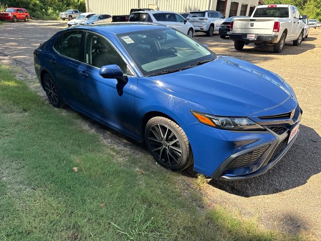 Used 2024 Toyota Camry SE