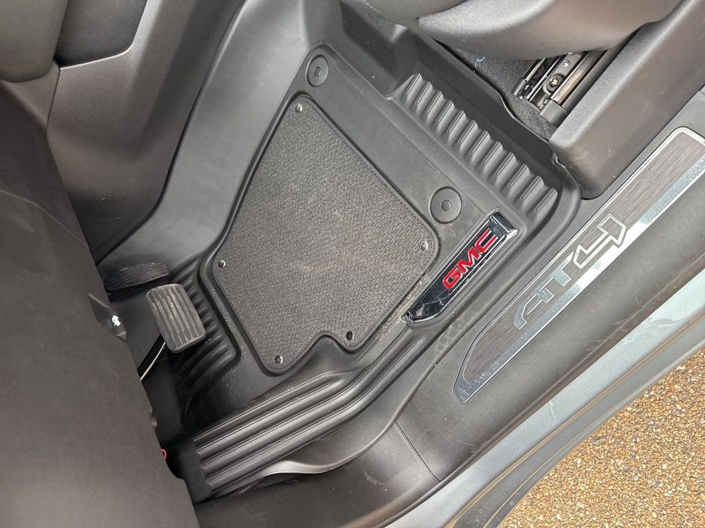 2026 GMC Sierra 1500 AT4 - Photo 24