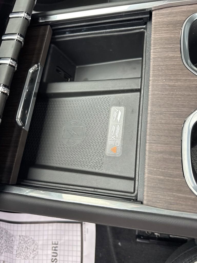 2026 GMC Acadia Denali - Photo 24