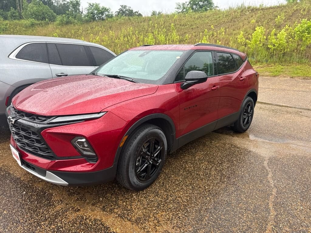 Used 2023 Chevrolet Blazer 2LT SUV