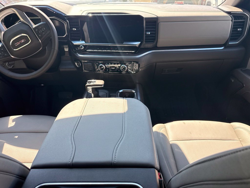 2026 GMC Sierra 1500 SLT - Photo 11
