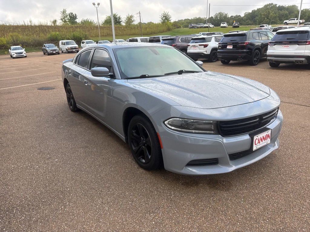 2021 Dodge Charger SXT photo 2