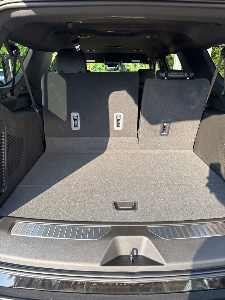 2026 GMC Yukon XL Denali - Photo 39
