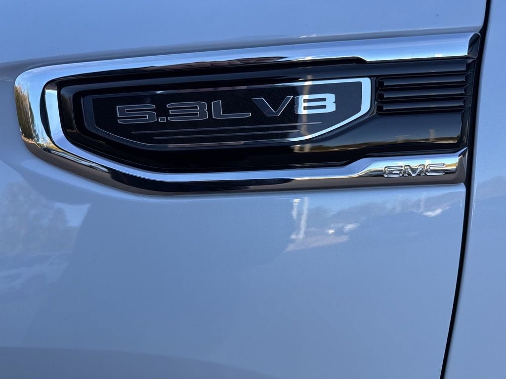 2026 GMC Sierra 1500 SLT - Photo 8