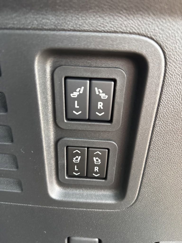 2026 GMC Acadia Denali - Photo 39