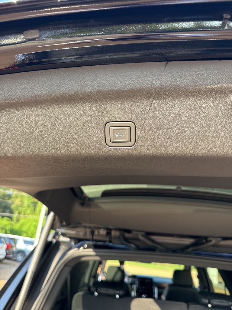 2026 GMC Yukon XL Denali - Photo 43