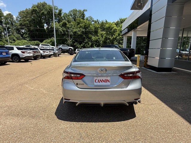 Used 2022 Toyota Camry SE with VIN 4T1G11AK7NU622138 for sale in Vicksburg, MS