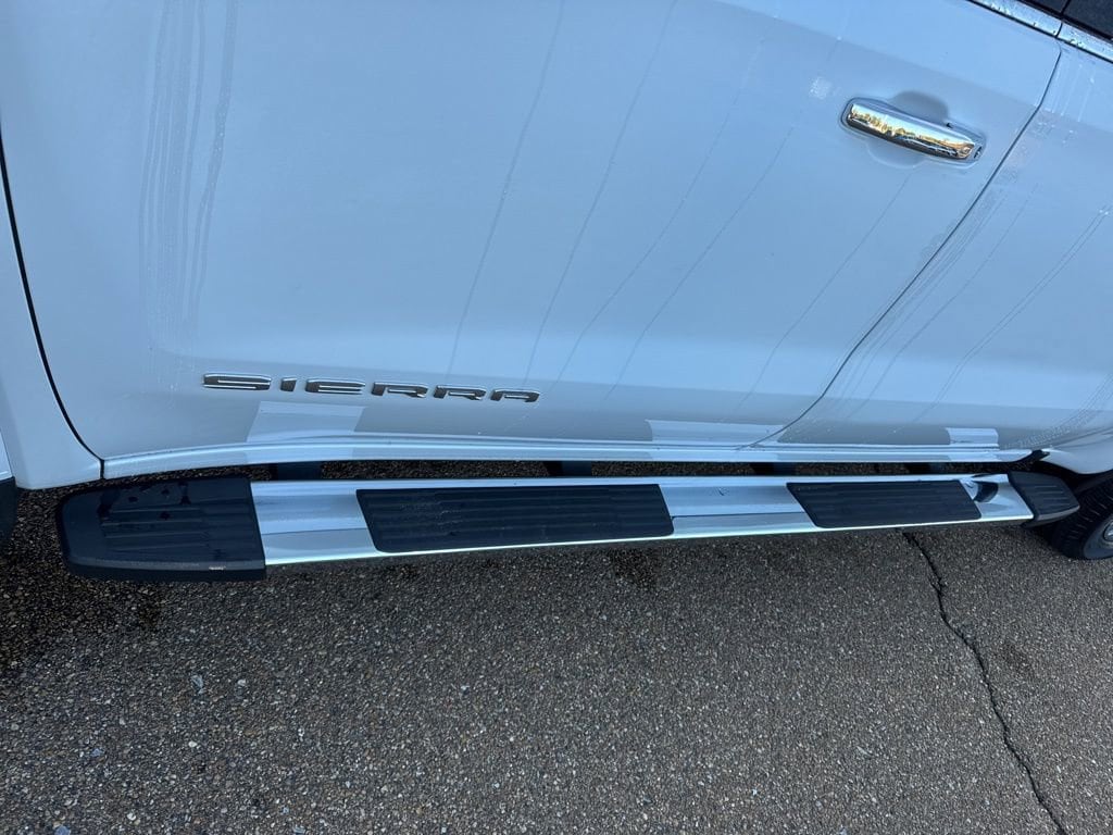 2026 GMC Sierra 1500 SLT - Photo 10
