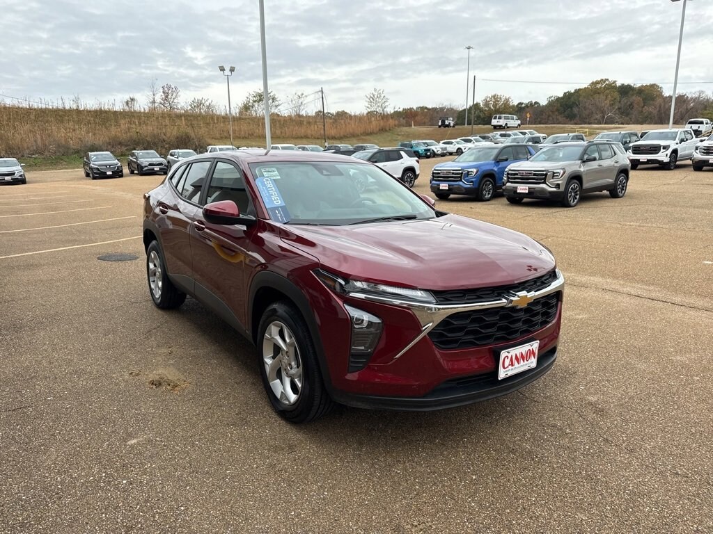 Used 2024 Chevrolet Trax LS SUV