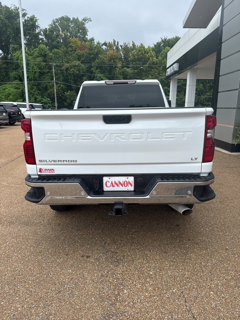2022 Chevrolet Silverado 2500HD LT photo 2