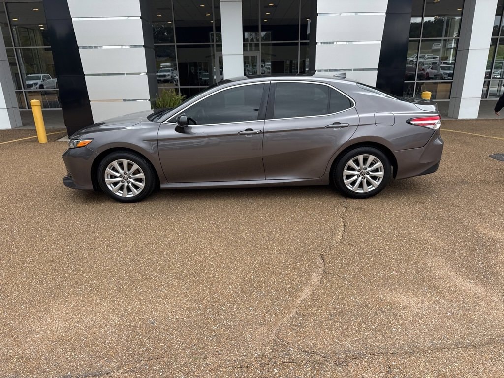 Used 2020 Toyota Camry LE