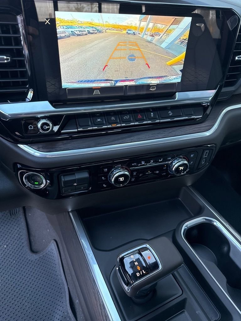 2026 GMC Sierra 1500 SLT - Photo 18