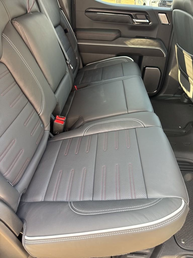 2026 GMC Sierra 1500 AT4X - Photo 35