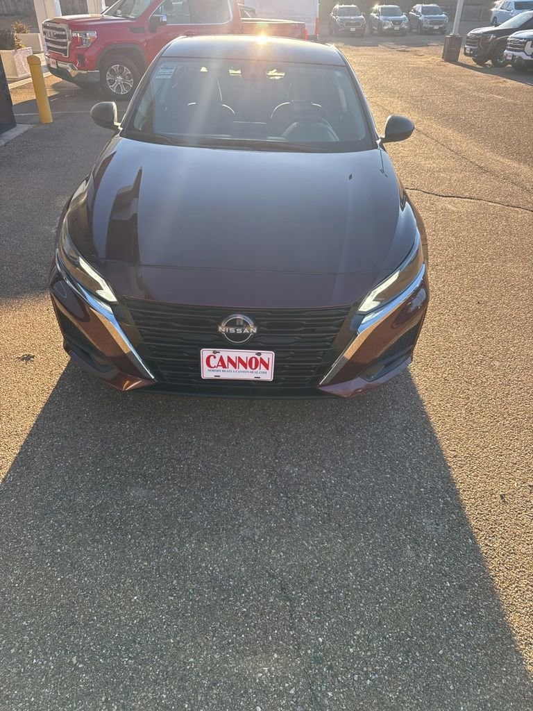 Used 2024 Nissan Altima SV with VIN 1N4BL4DV4RN356955 for sale in Vicksburg, MS