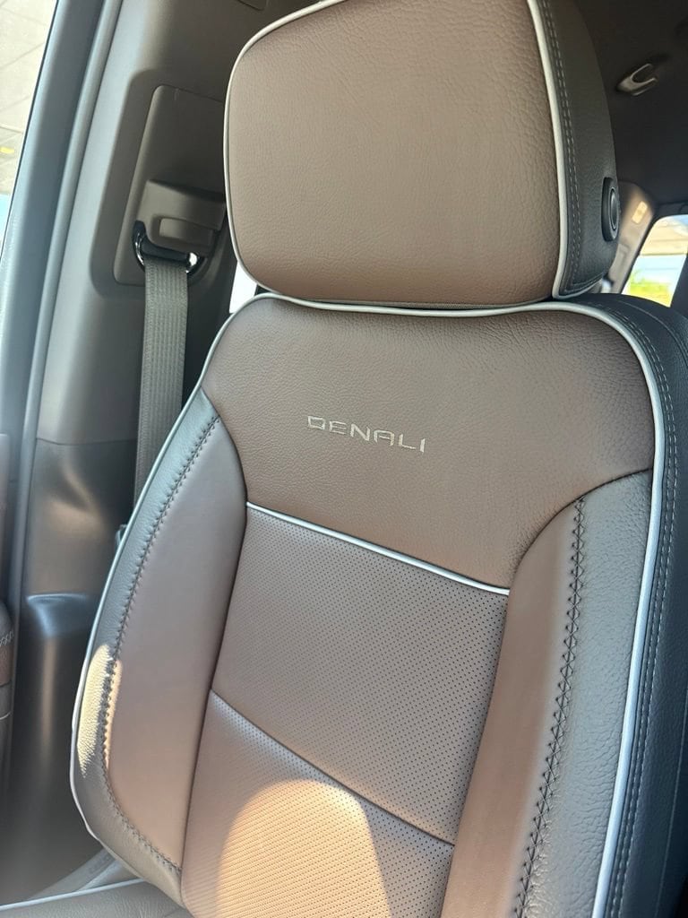 2026 GMC Sierra 2500HD Denali - Photo 39