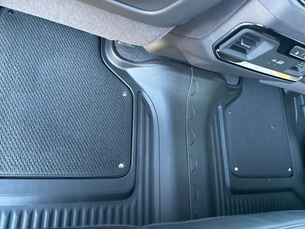 2026 GMC Sierra 1500 AT4X - Photo 35