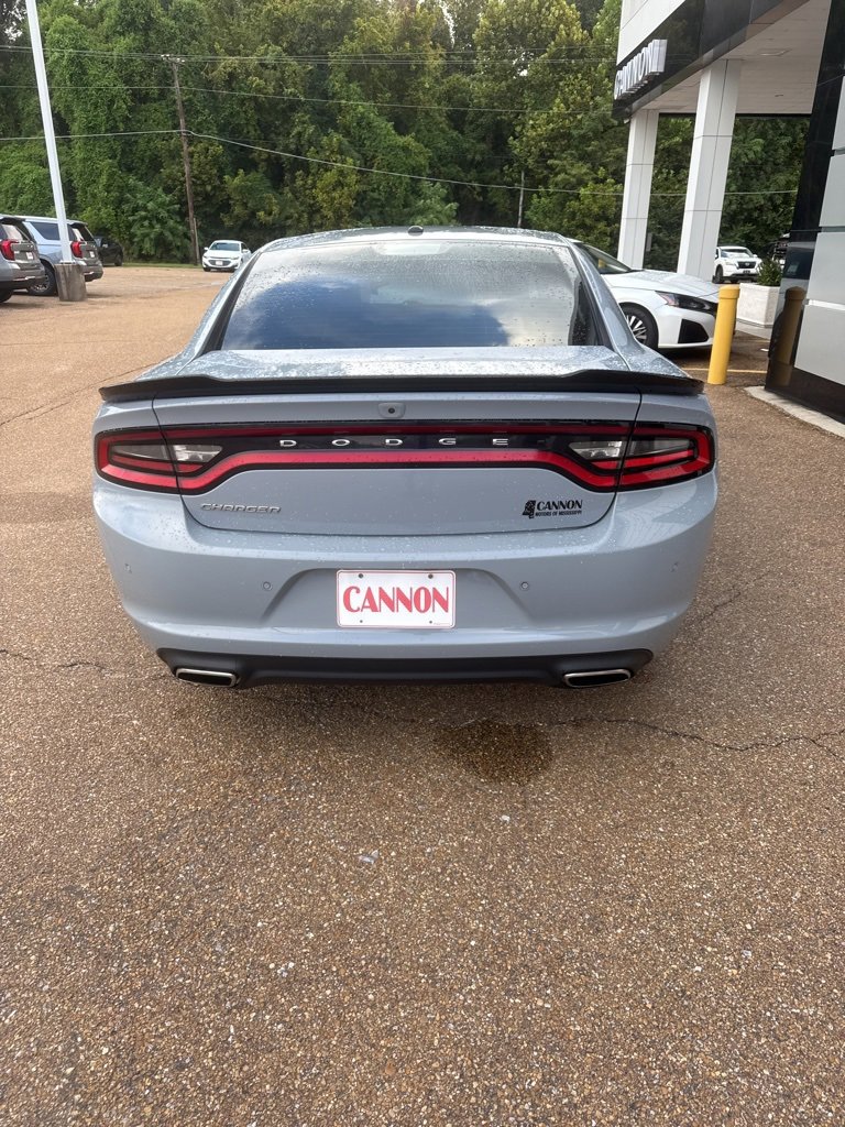 2021 Dodge Charger SXT photo 3