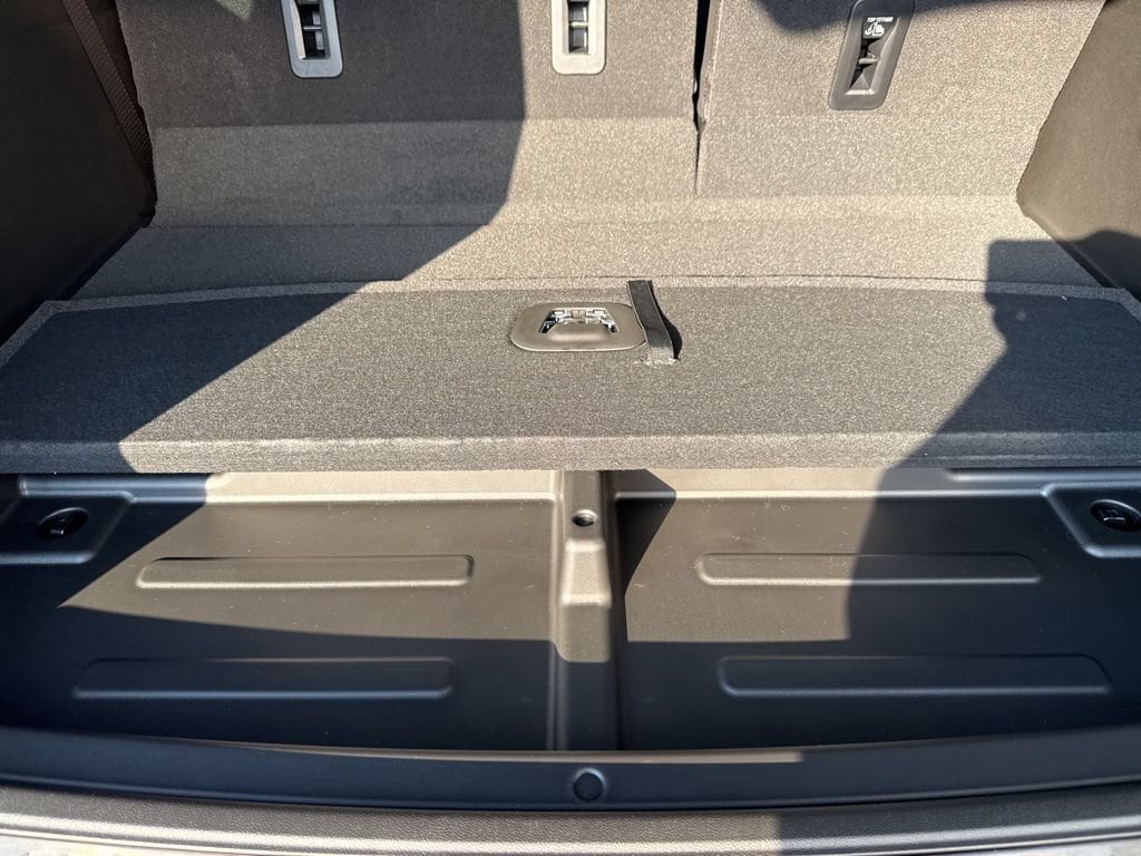 2026 GMC Yukon XL Denali - Photo 38