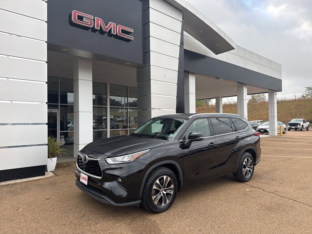 2020 Toyota Highlander XLE's photo