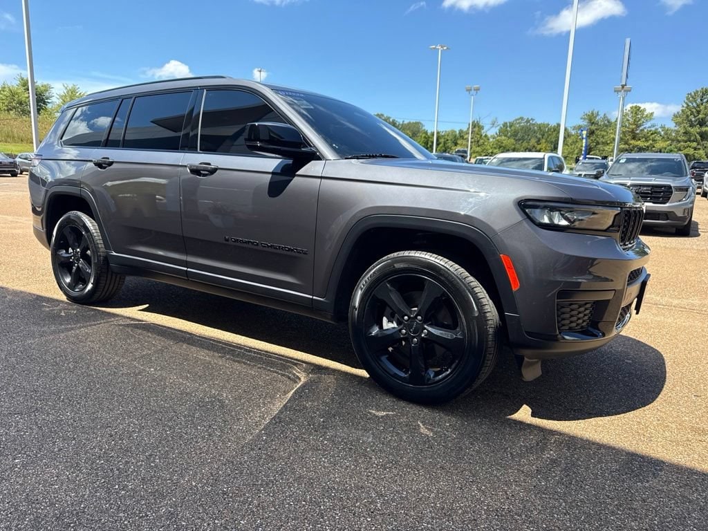 Used 2023 Jeep Grand Cherokee L Altitude