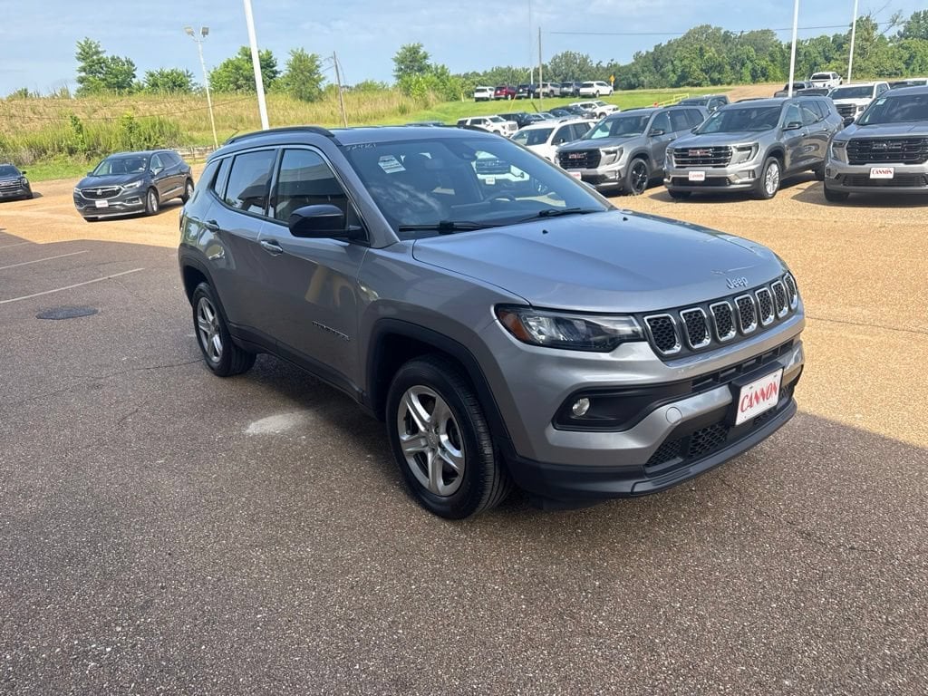 Used 2023 Jeep Compass Latitude