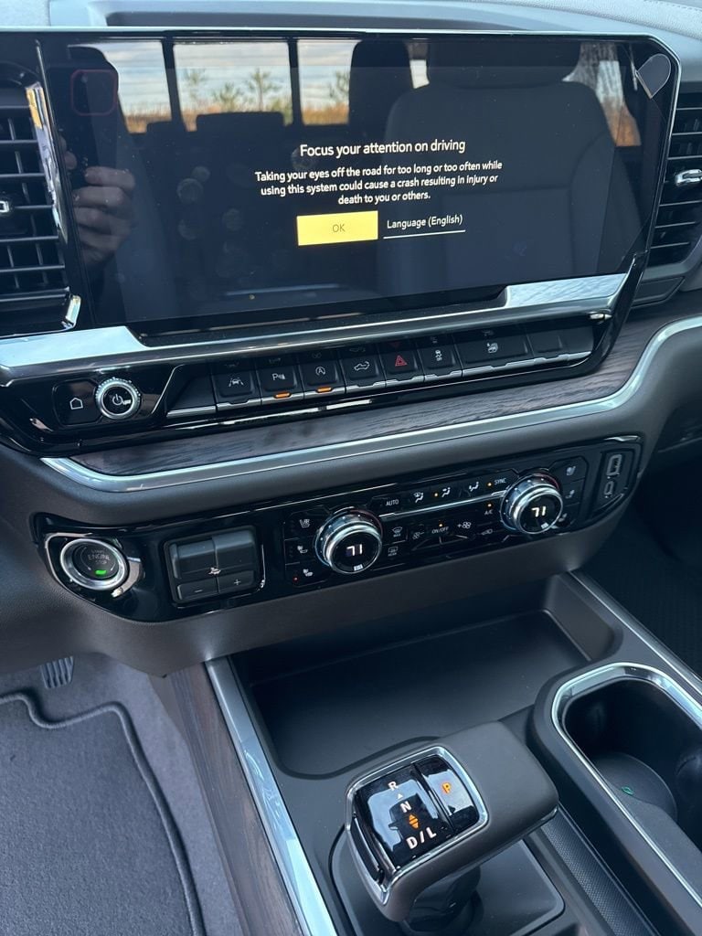 2026 GMC Sierra 1500 SLT - Photo 17