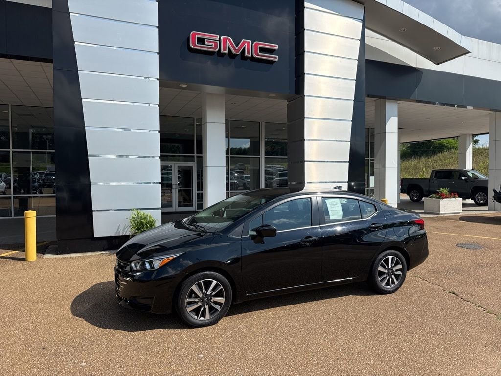 2024 Nissan Versa 1.6 SV CVT's photo