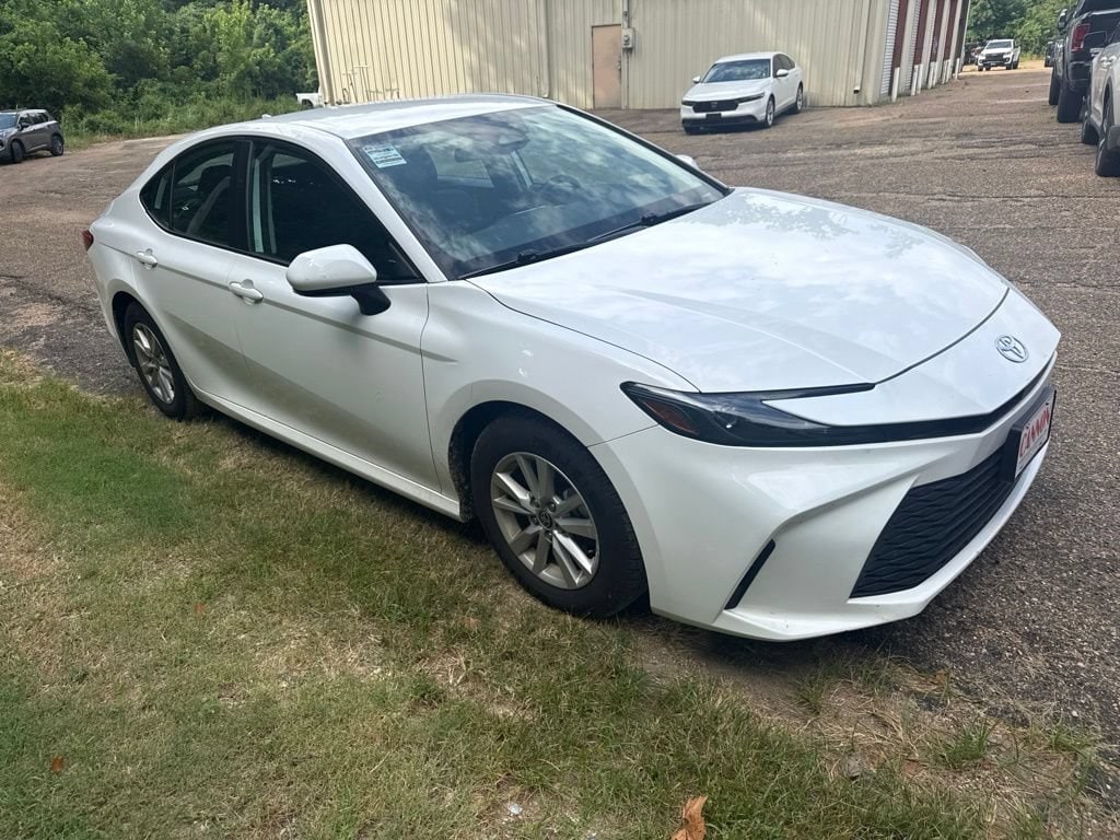 Used 2025 Toyota Camry LE