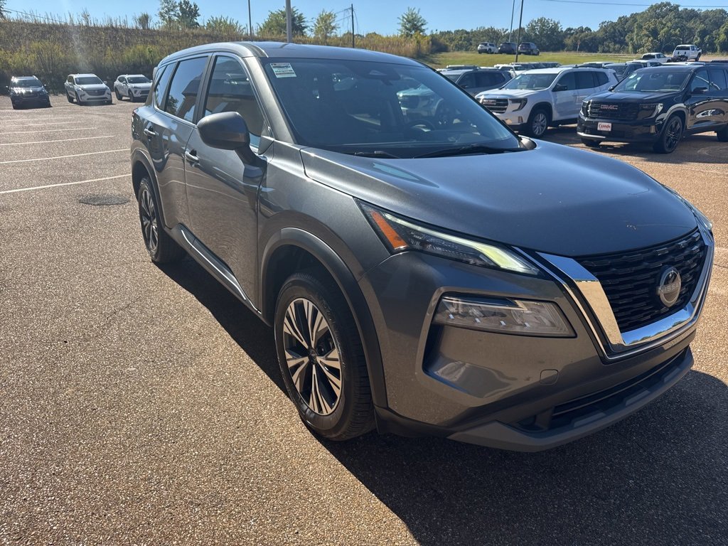 2023 Nissan Rogue SV photo 2