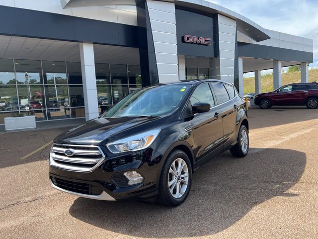 Used 2019 Ford Escape SE with VIN 1FMCU0GDXKUA04073 for sale in Vicksburg, MS