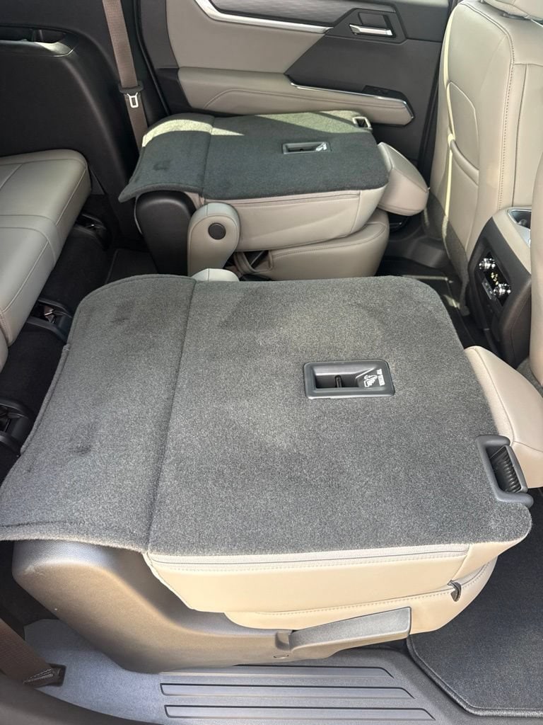 2026 GMC Acadia Elevation - Photo 34