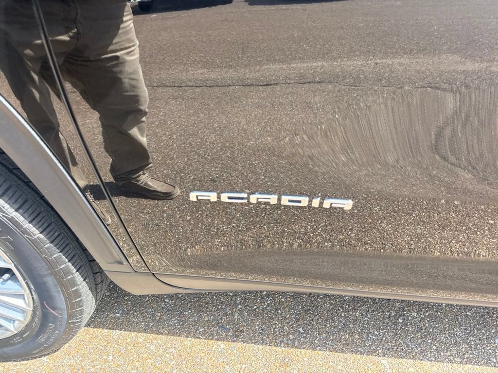 2026 GMC Acadia Elevation - Photo 9
