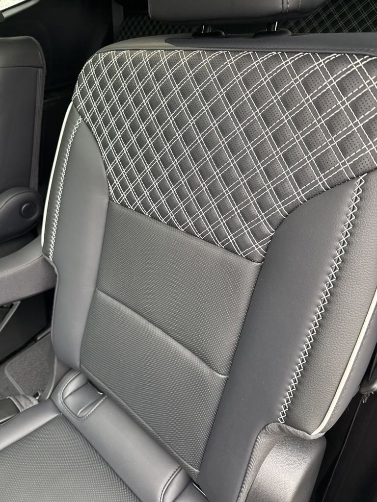 2026 GMC Acadia Denali - Photo 31