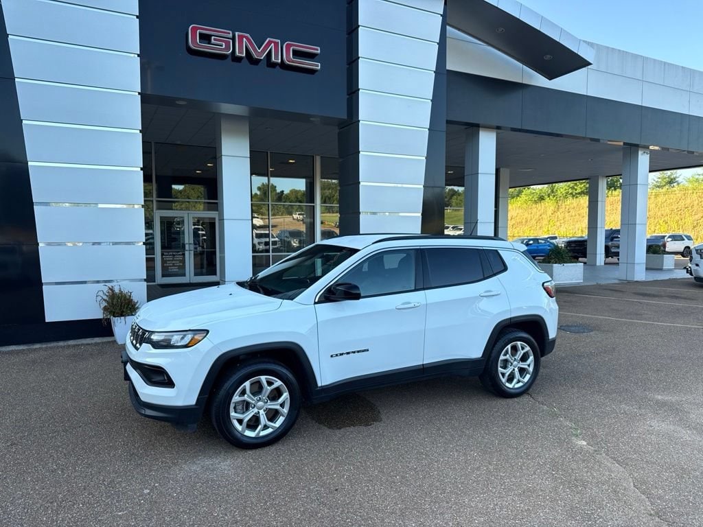 Used 2024 Jeep Compass Latitude
