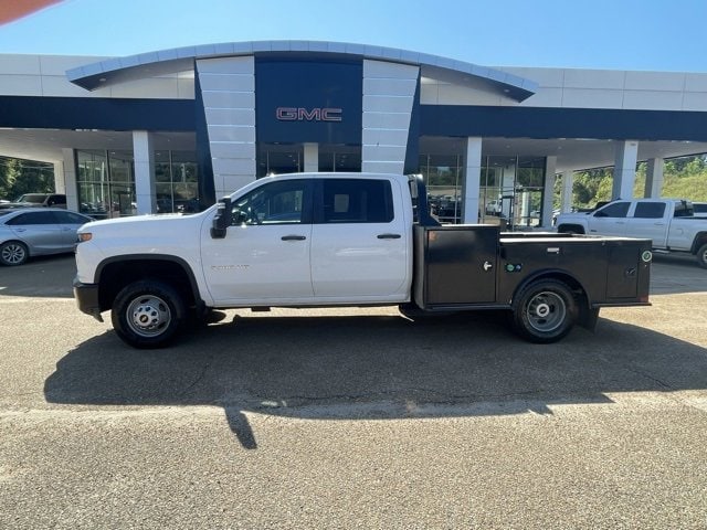 Used 2021 Chevrolet Silverado 3500HD Work Truck with VIN 1GB4YSEY0MF139217 for sale in Vicksburg, MS