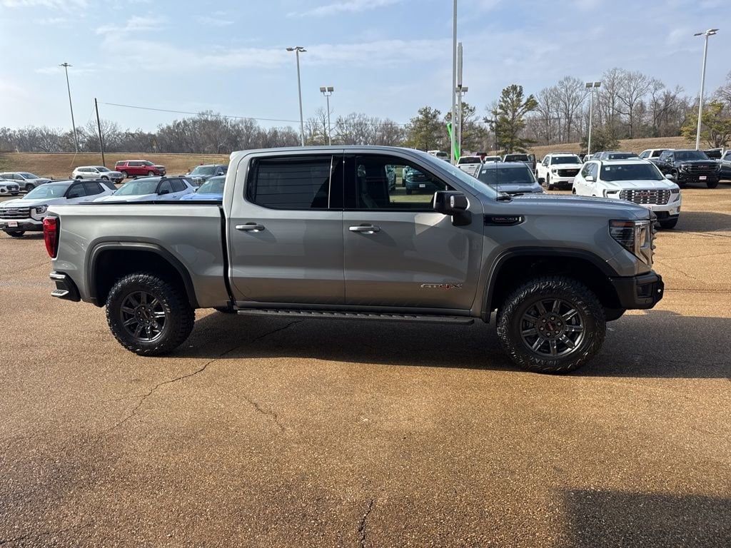 2026 GMC Sierra 1500 AT4X - Photo 5