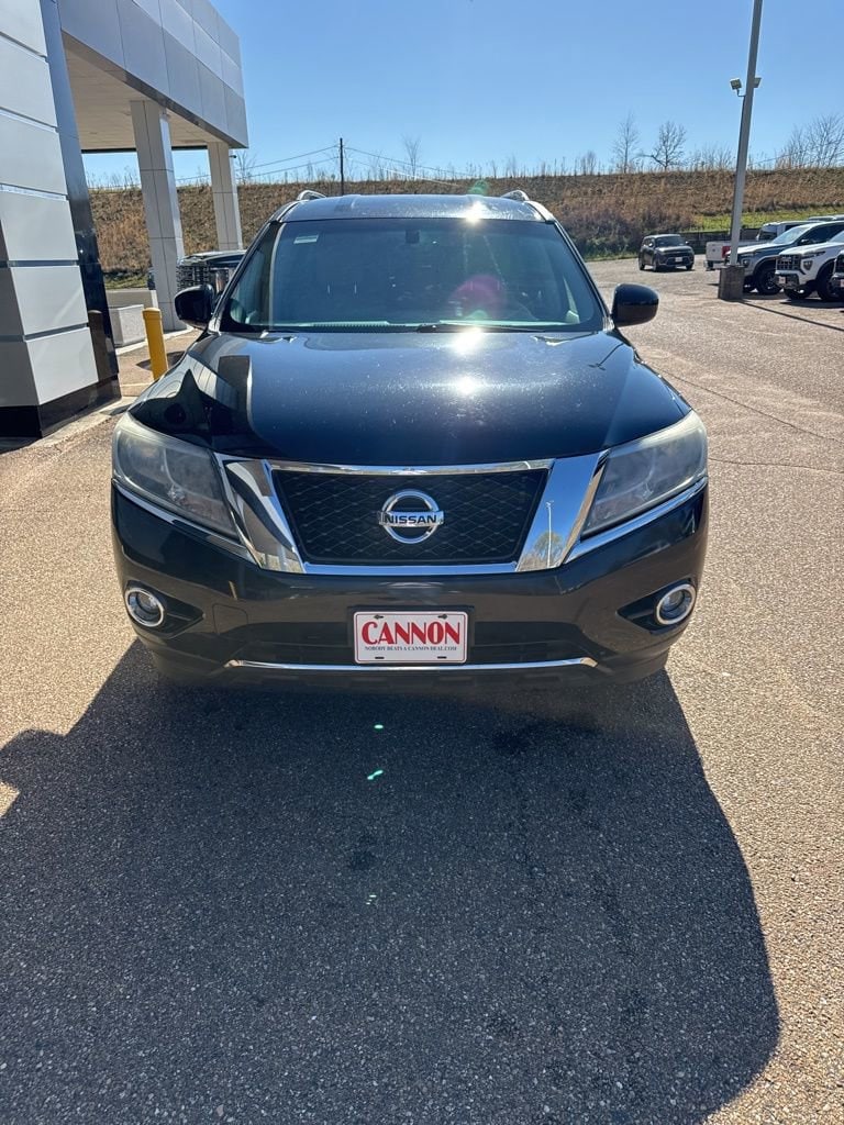 Used 2015 Nissan Pathfinder SL with VIN 5N1AR2MN8FC616611 for sale in Vicksburg, MS