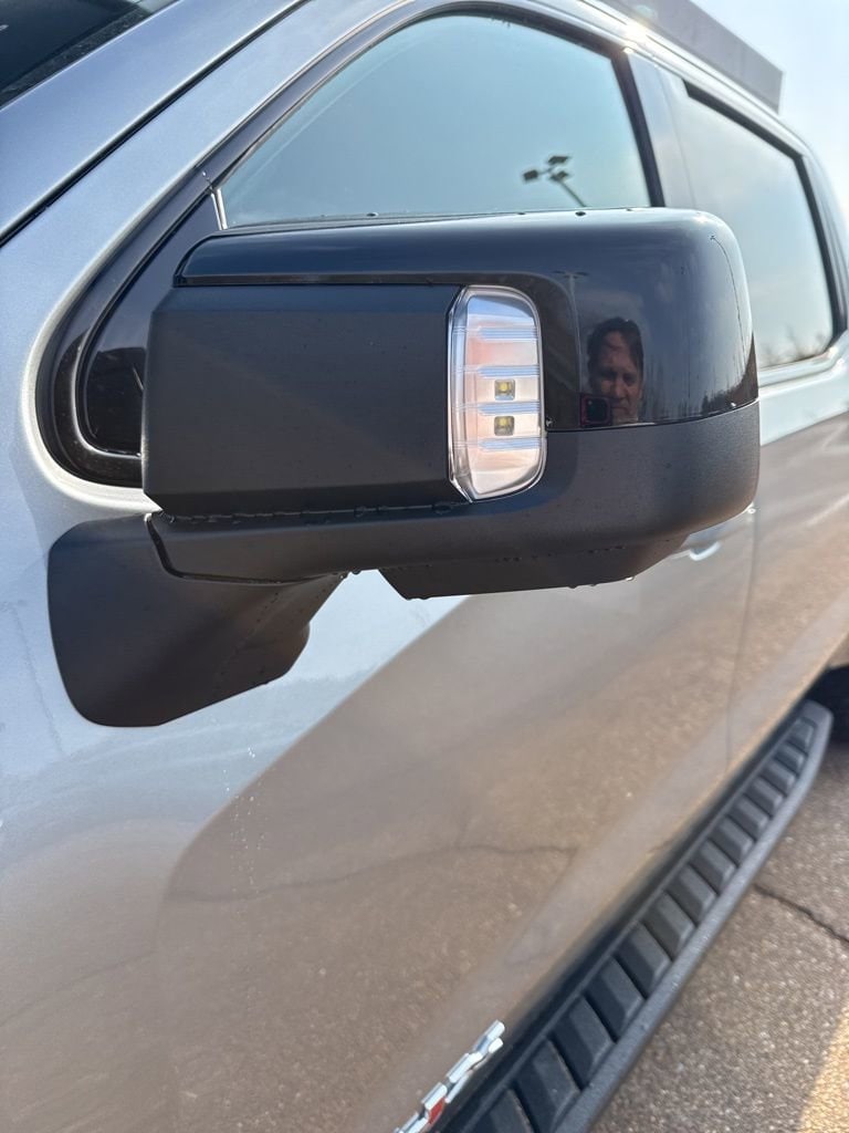 2026 GMC Sierra 1500 AT4X - Photo 10