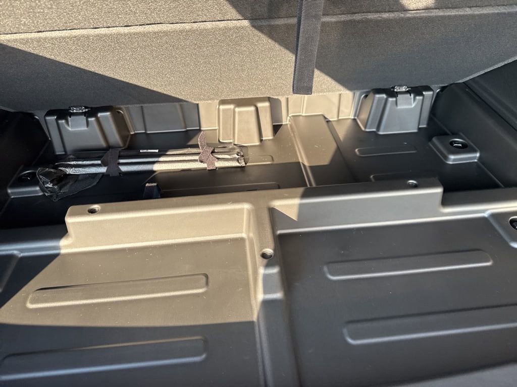 2026 GMC Yukon XL Denali - Photo 40