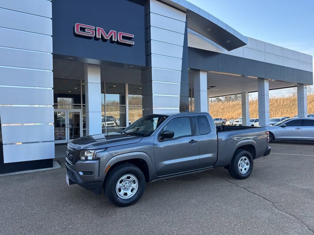 2022 Nissan Frontier S