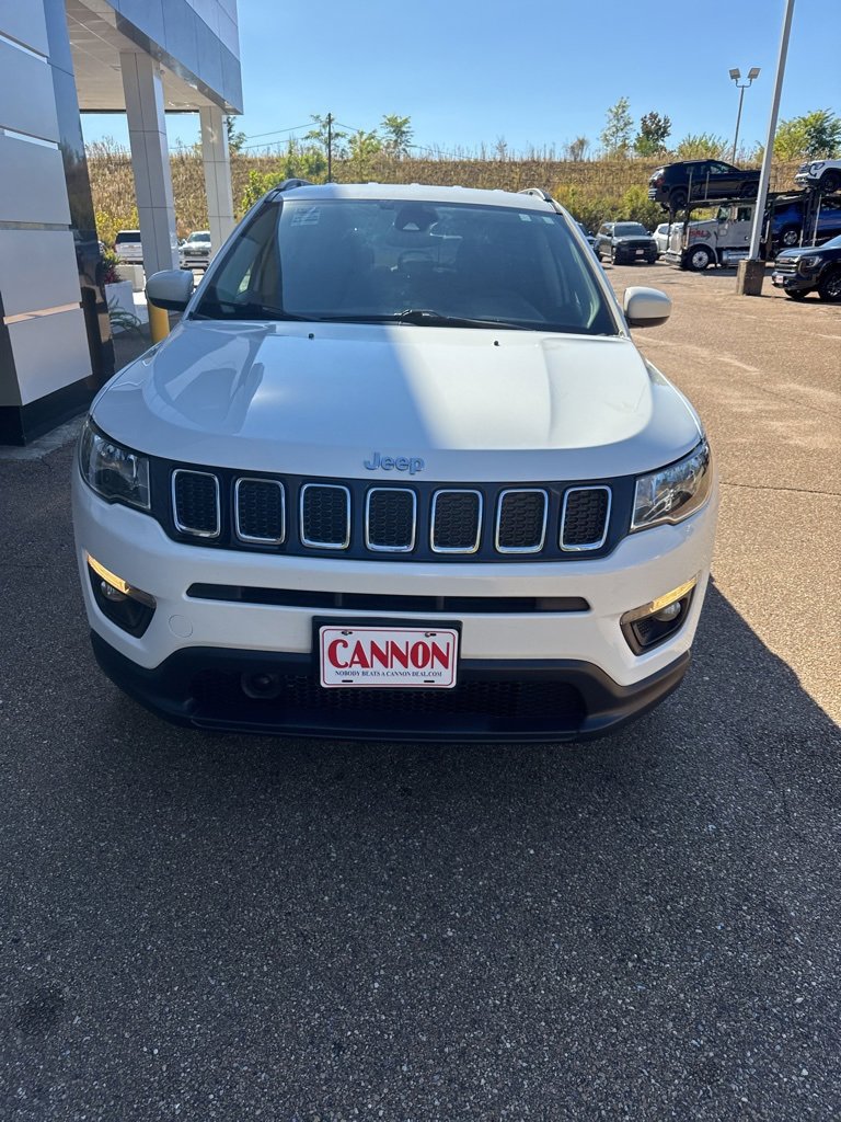 Used 2019 Jeep Compass Latitude with VIN 3C4NJCBB9KT802071 for sale in Vicksburg, MS