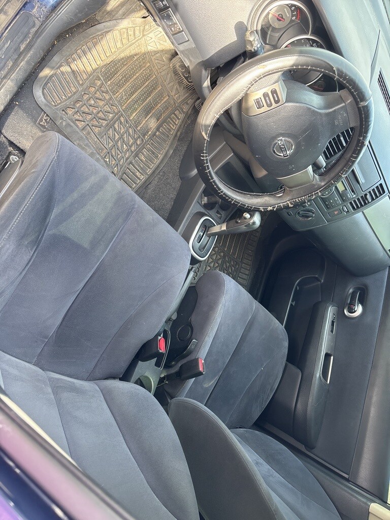 2008 Nissan Versa Sedan photo 2