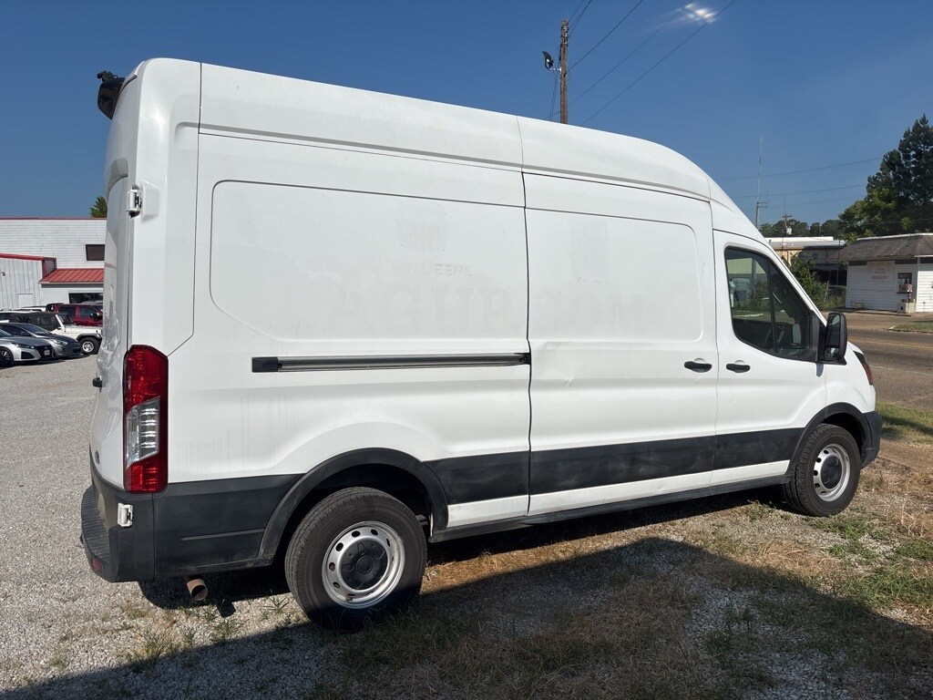 2022 Ford Transit photo 3