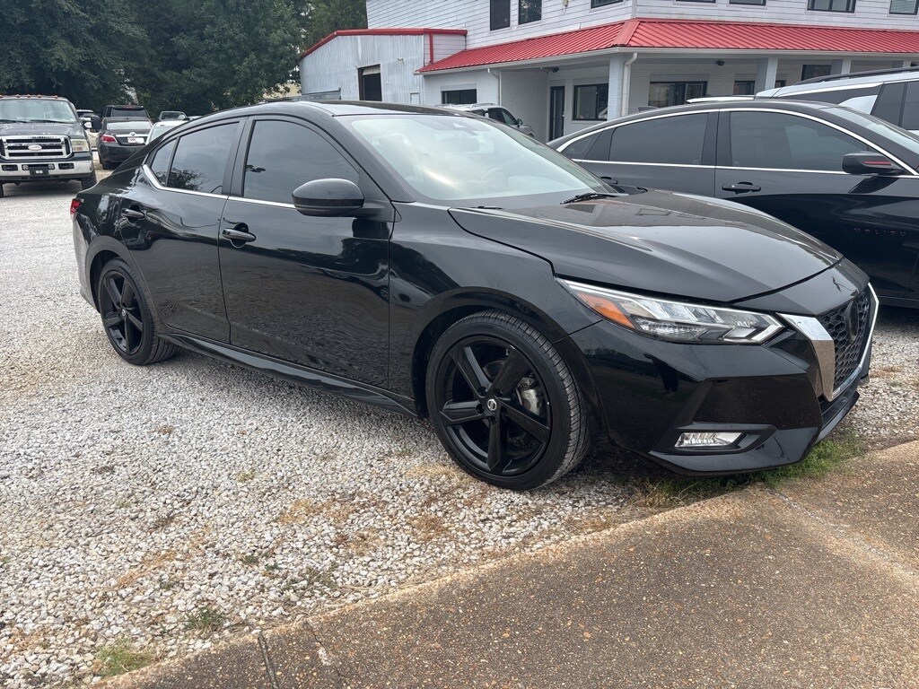 2023 Nissan Sentra SR photo 3