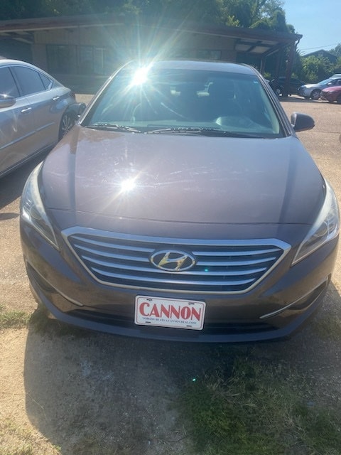 Used 2017 Hyundai Sonata Base with VIN 5NPE24AF9HH522697 for sale in Grenada, MS