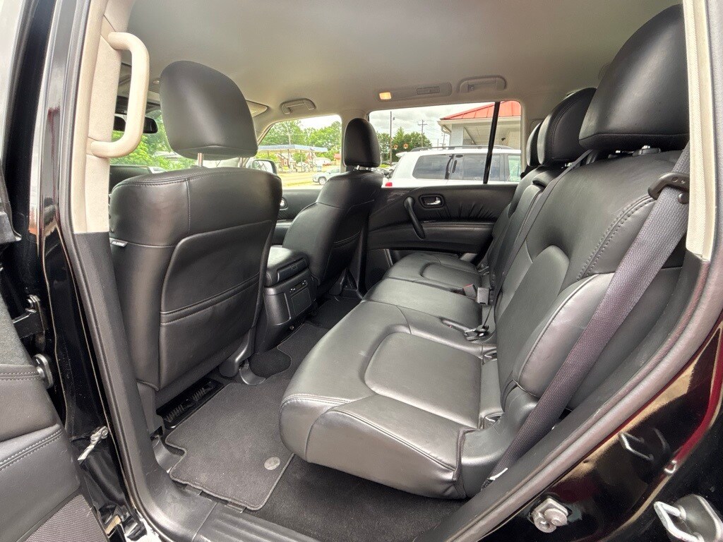 2023 Nissan Armada SV photo 4